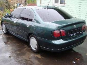 2000 Nissan Primera Photos