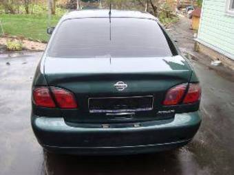 2000 Nissan Primera Photos