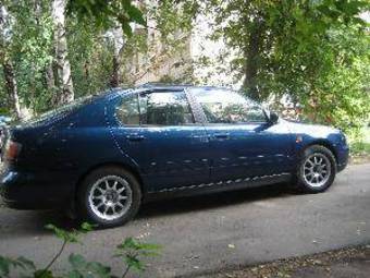 2000 Nissan Primera Pictures