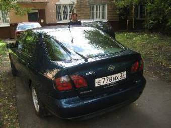 2000 Nissan Primera Pictures