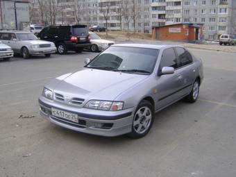 2000 Nissan Primera Pictures