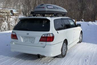 2000 Nissan Primera Photos