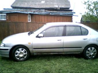 2000 Nissan Primera Pictures