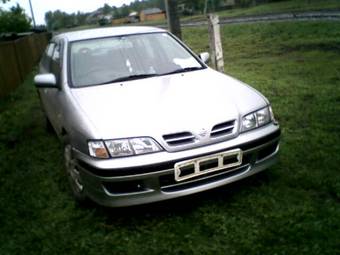2000 Nissan Primera Photos