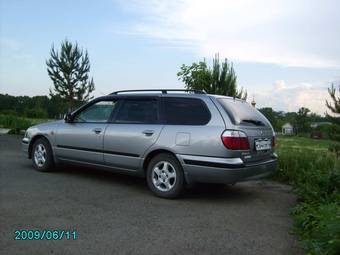 2000 Nissan Primera Pictures