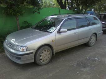 2000 Nissan Primera Pics