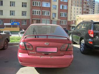 2000 Nissan Primera Photos