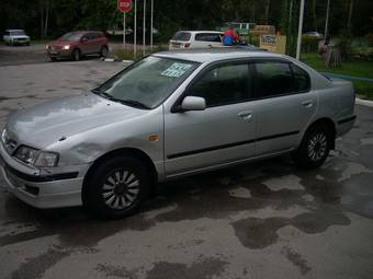 2000 Nissan Primera Photos