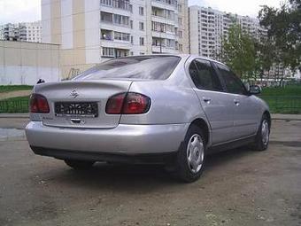 2001 Nissan Primera Images