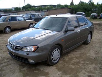 2001 Nissan Primera Images