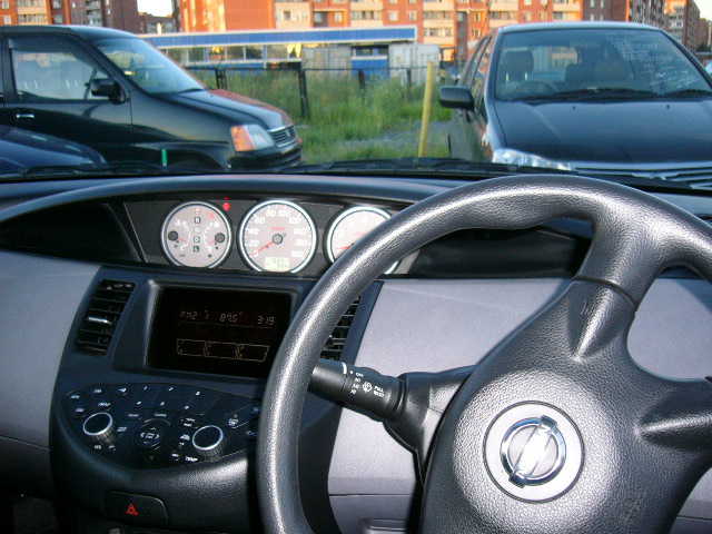 2001 Nissan Primera Pics