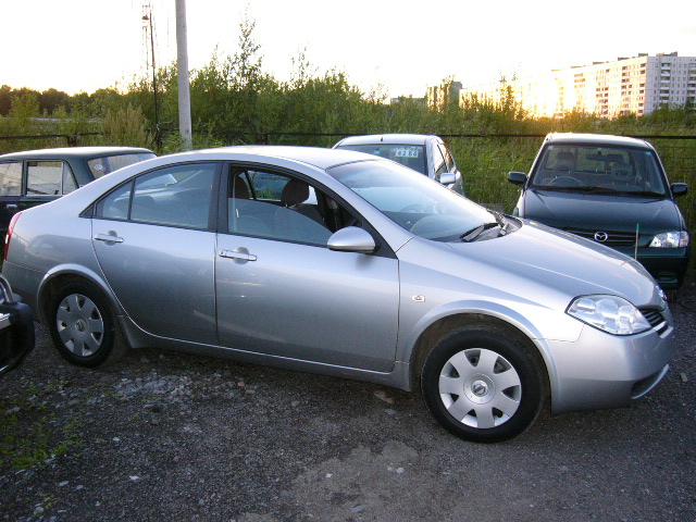 2001 Nissan Primera Pictures