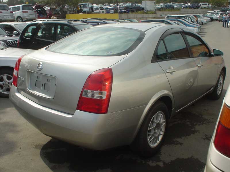 2001 Nissan Primera Photos