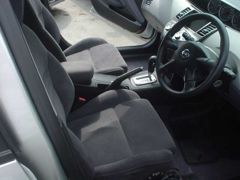 2001 Nissan Primera Pictures