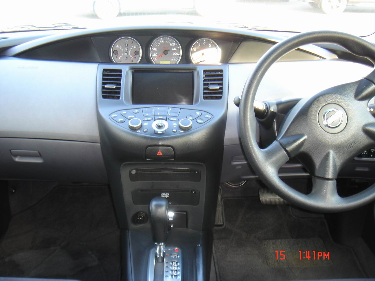 2001 Nissan Primera Photos