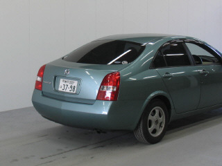 2001 Nissan Primera Photos