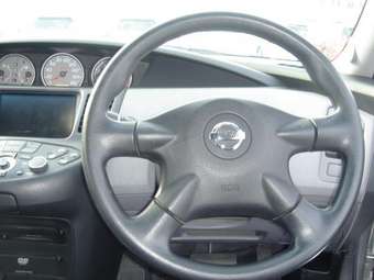 2001 Nissan Primera Photos