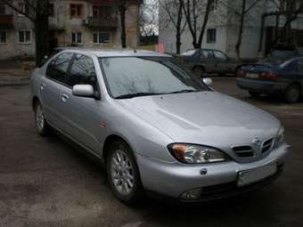 2001 Nissan Primera Pictures