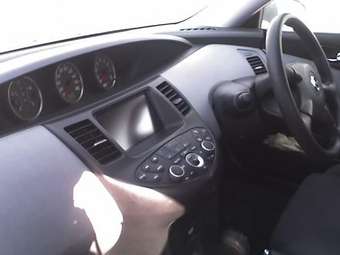 2001 Nissan Primera Pictures