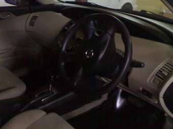 2001 Nissan Primera Pictures