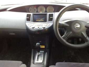 2001 Nissan Primera Photos