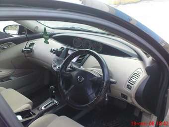 2001 Nissan Primera Pictures
