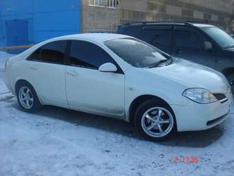 2001 Nissan Primera Photos