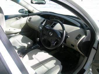 2001 Nissan Primera Images