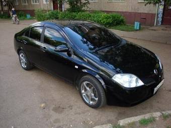 2001 Nissan Primera Pictures