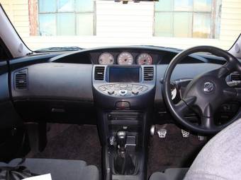 2001 Nissan Primera Photos