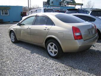 2001 Nissan Primera Pictures