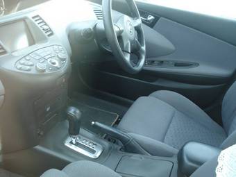 2001 Nissan Primera Pictures