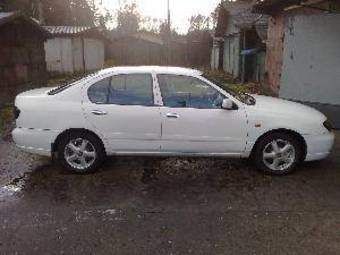2001 Nissan Primera Images