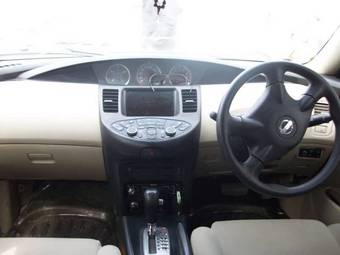2001 Nissan Primera Photos