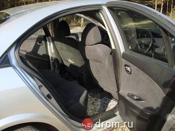 2001 Nissan Primera Photos