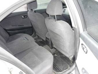 2001 Nissan Primera Pictures