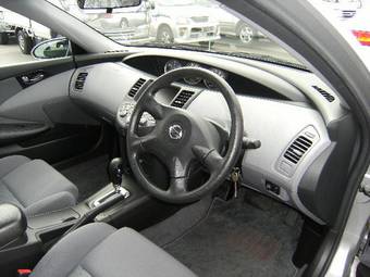 2001 Nissan Primera Pictures