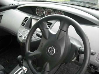 2001 Nissan Primera Pictures