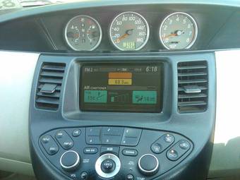2001 Nissan Primera Photos