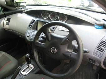 2001 Nissan Primera Pictures