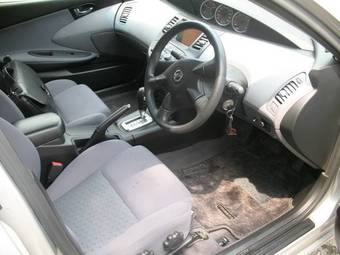2001 Nissan Primera Images