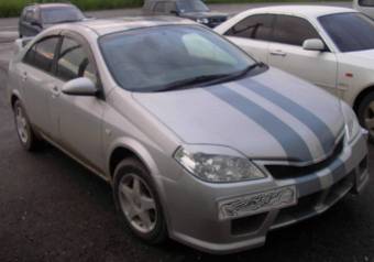 2001 Nissan Primera Pictures