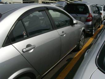 2001 Nissan Primera Photos