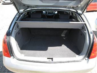 2001 Nissan Primera Pictures