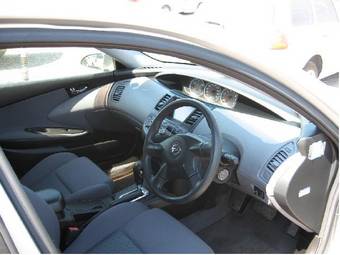 2001 Nissan Primera Photos