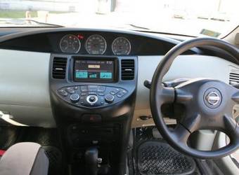2001 Nissan Primera Photos