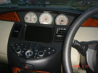 2001 Nissan Primera Pictures