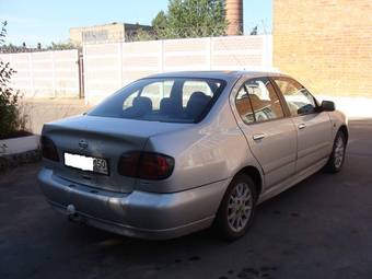 2001 Nissan Primera Photos