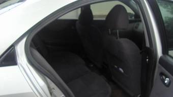 2001 Nissan Primera Pictures