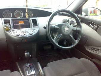2001 Nissan Primera Pictures